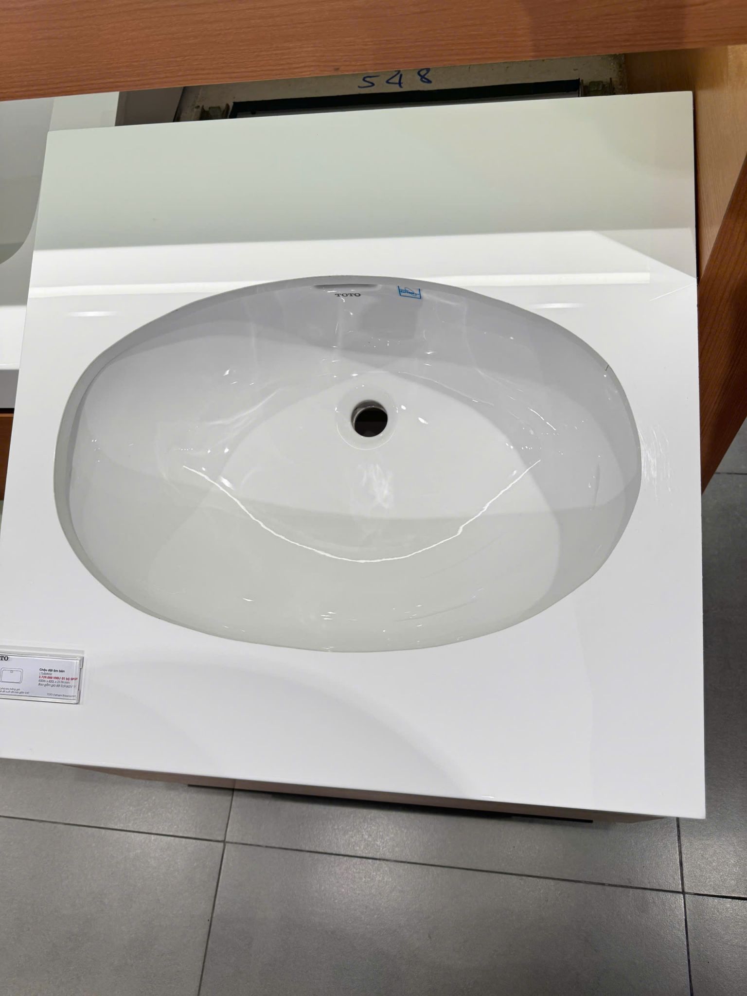 Chậu Lavabo TOTO LT548 Âm Bàn