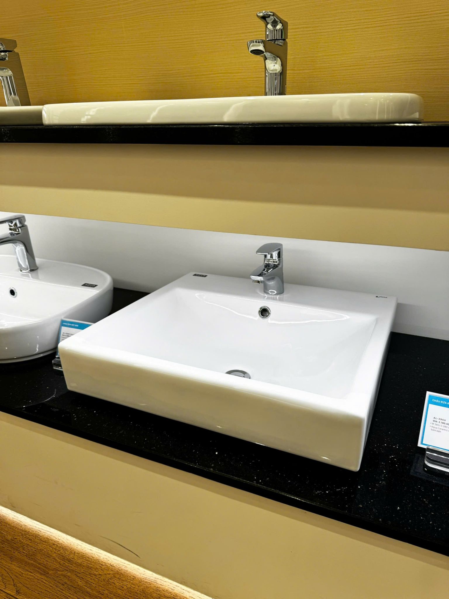Chậu Rửa Lavabo Inax AL-536V (AL536V) Đặt Bàn AquaCeramic