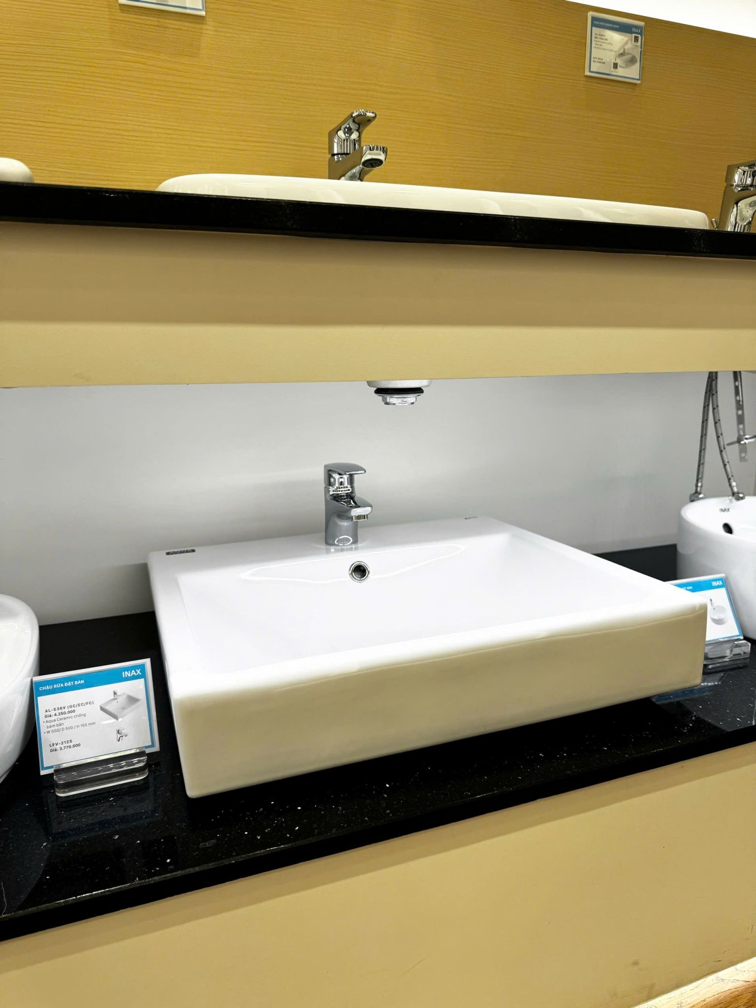 Chậu Rửa Lavabo Inax AL-536V (AL536V) Đặt Bàn AquaCeramic