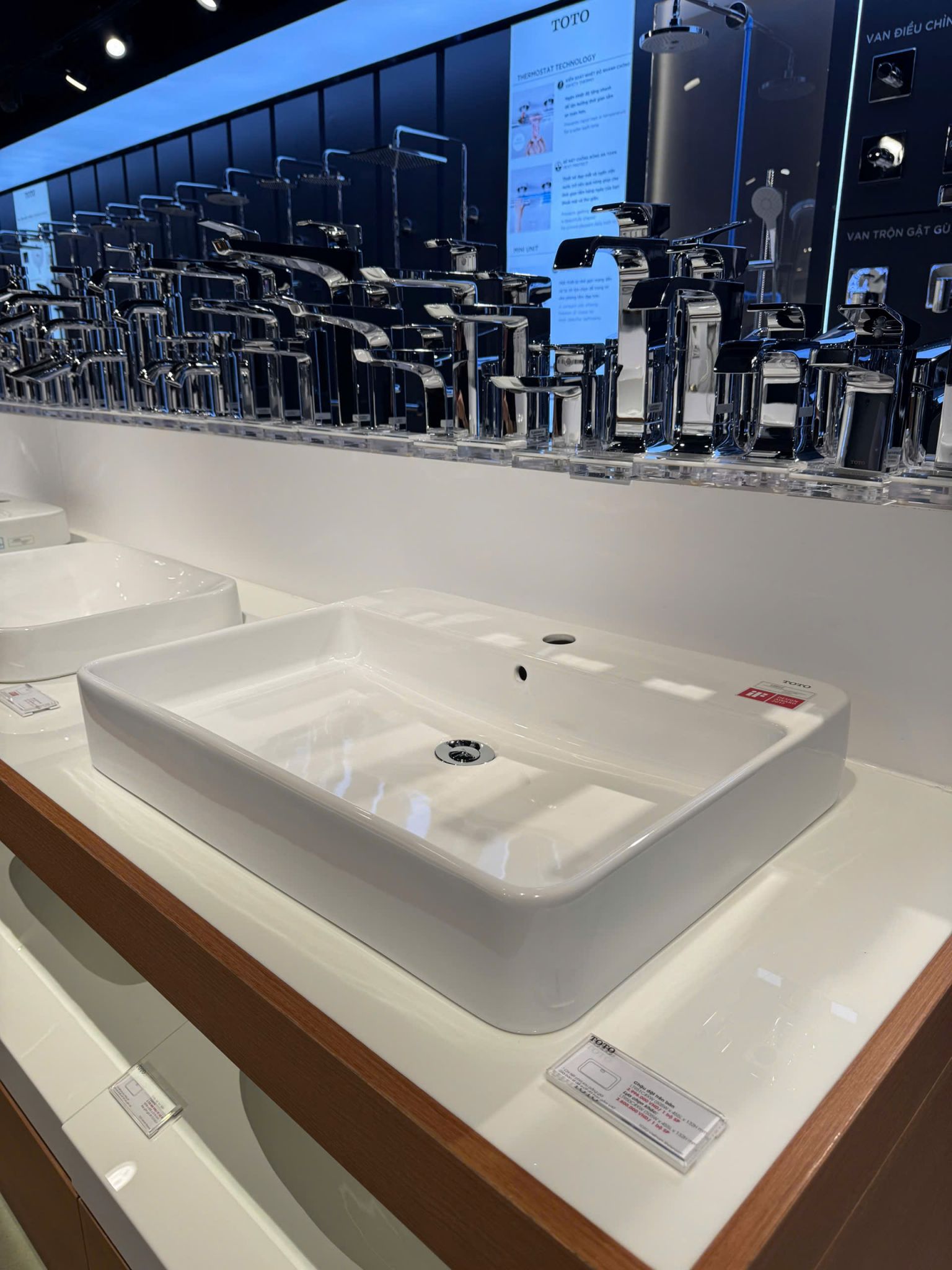 Chậu Rửa Lavabo TOTO LT951C Đặt Bàn