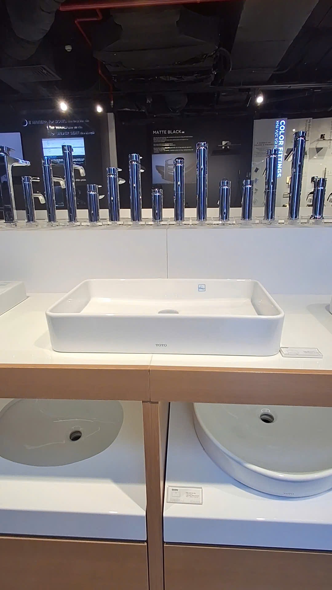 Chậu Rửa Lavabo TOTO LT952 Đặt Bàn