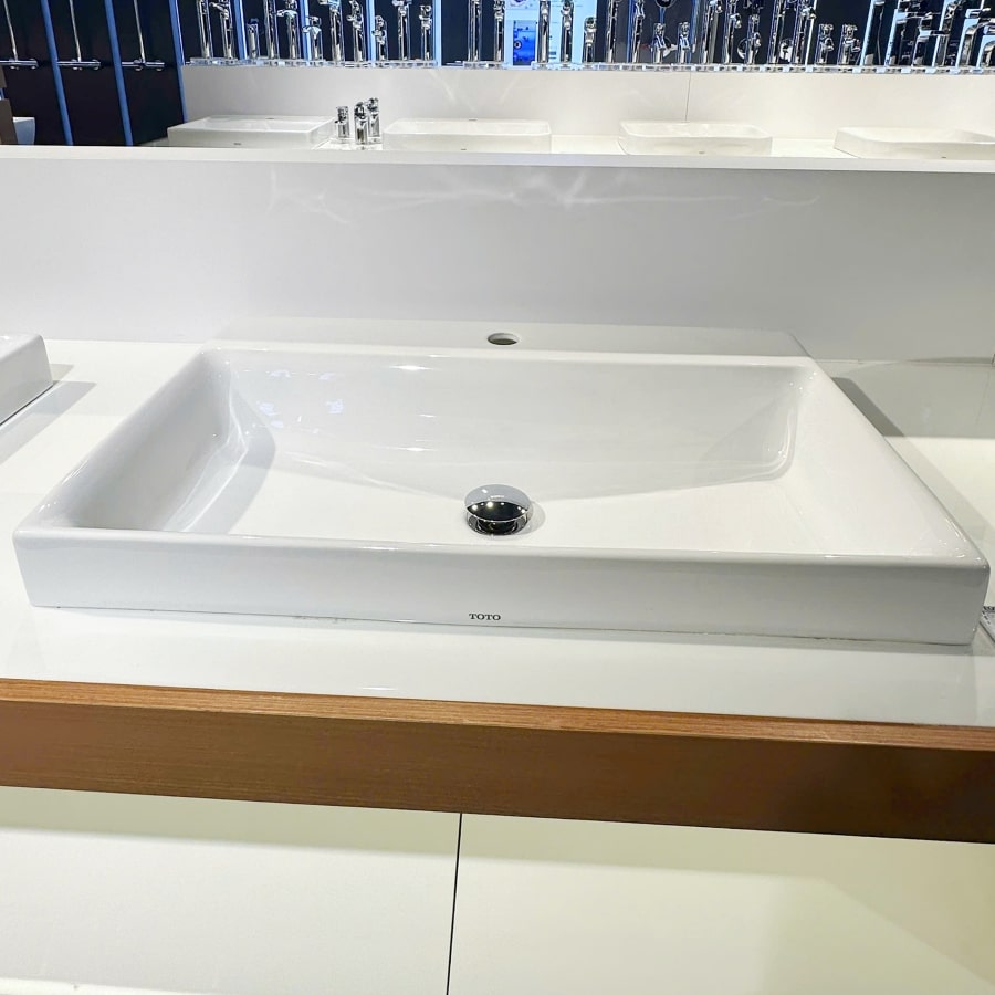 Chậu Rửa Mặt Lavabo TOTO LW1617C#W Đặt Bàn