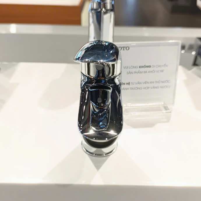 Vòi Lavabo TOTO TLS01301V Nóng Lạnh