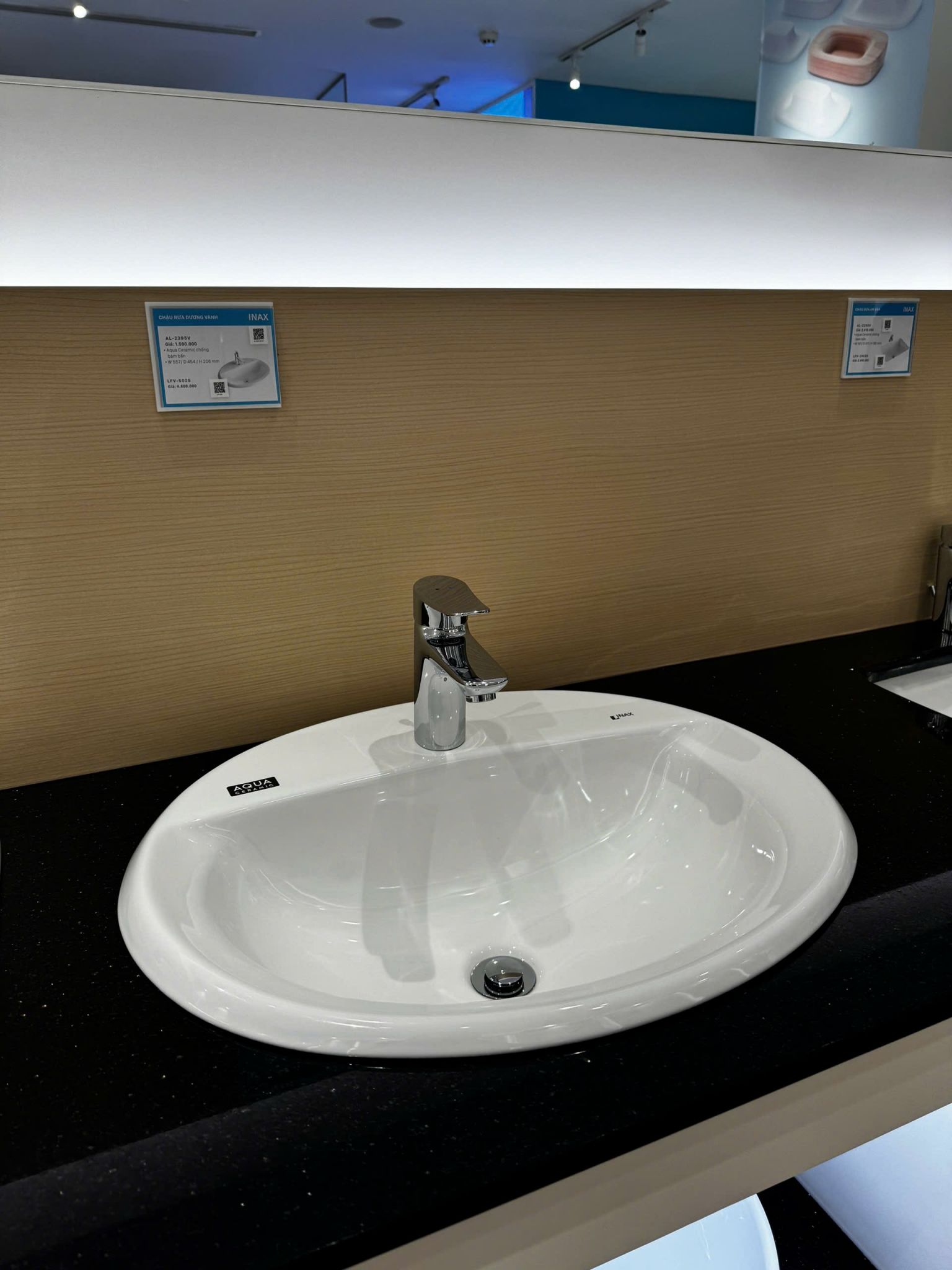 Chậu Rửa Lavabo Inax AL-2395V (AL2395V) Dương Vành Aqua Ceramic