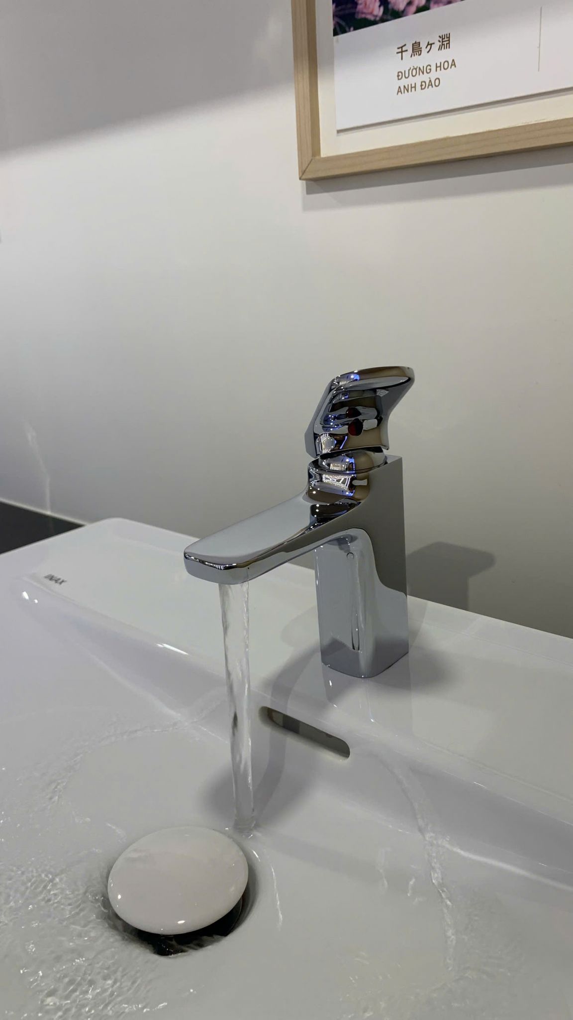 Vòi Chậu Lavabo Inax LFV-632S (LFV632S) Nóng Lạnh