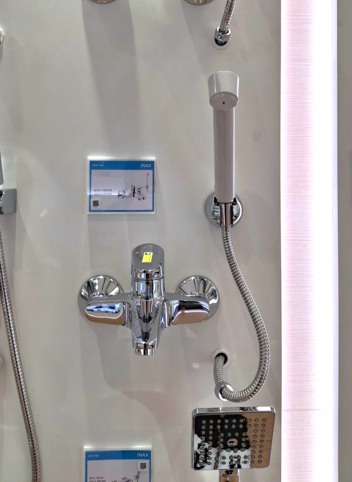 Vòi Sen Tắm Nóng Lạnh Inax BFV-1003S (BFV1003S) Tay Sen Nhựa