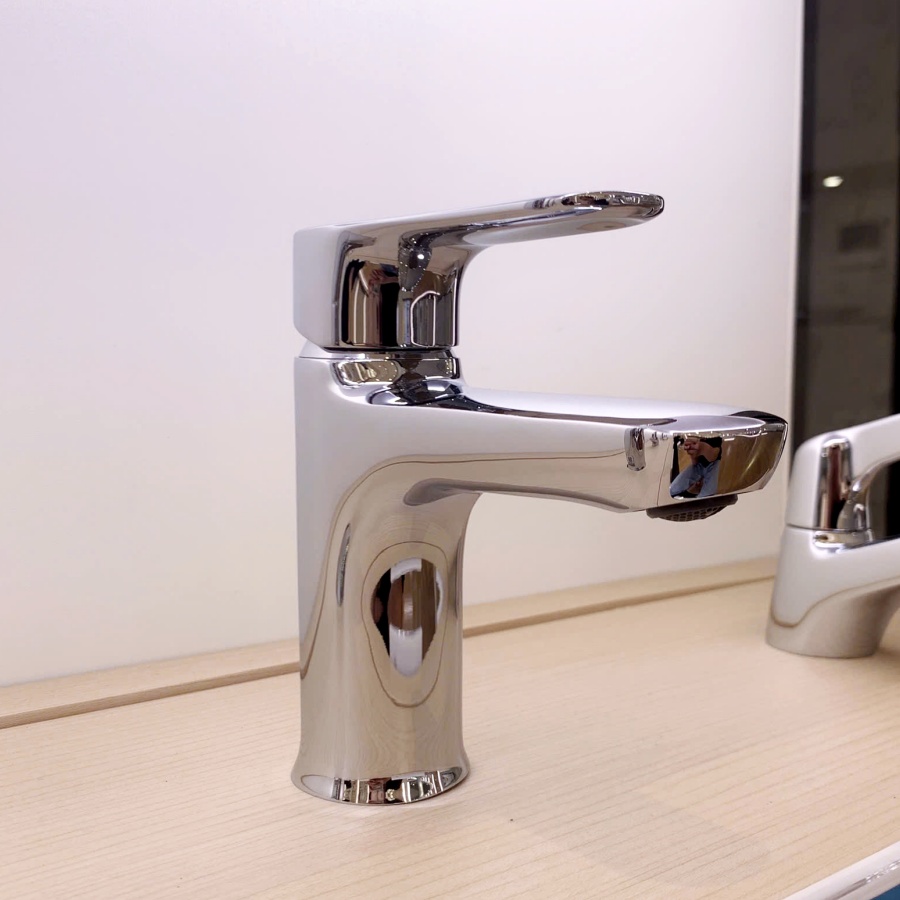 Vòi Lavabo Lạnh Inax LFV-22S Gật Gù Thân Thấp