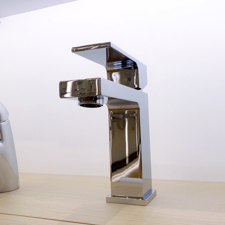 Vòi Lavabo Nóng Lạnh Inax LFV-402S